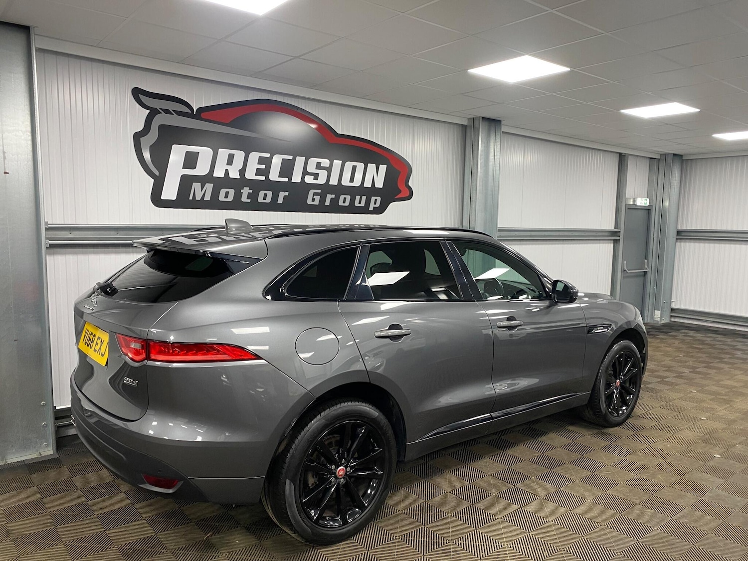 Used Jaguar F-Pace 2018 for sale - 76964403: Photo 24