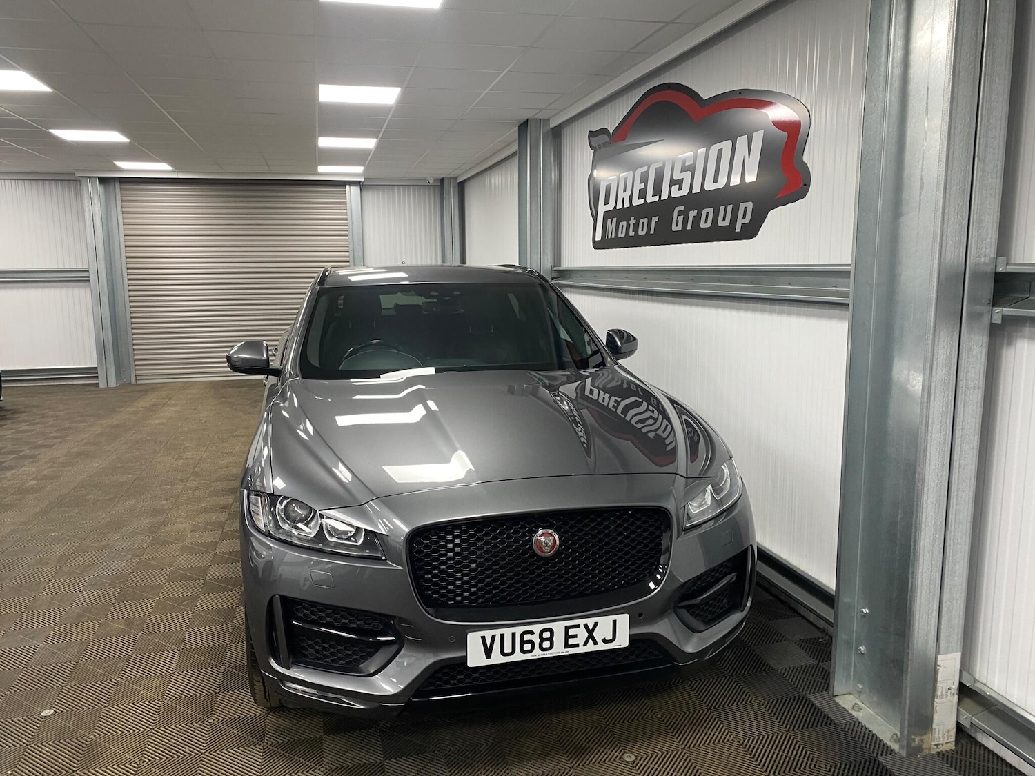 Used Jaguar F-Pace 2018 for sale - 76964403: Photo 3