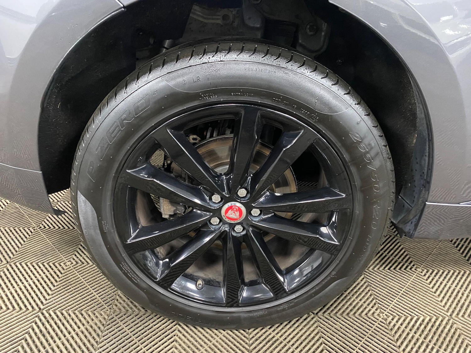 Used Jaguar F-Pace 2018 for sale - 76964403: Photo 36