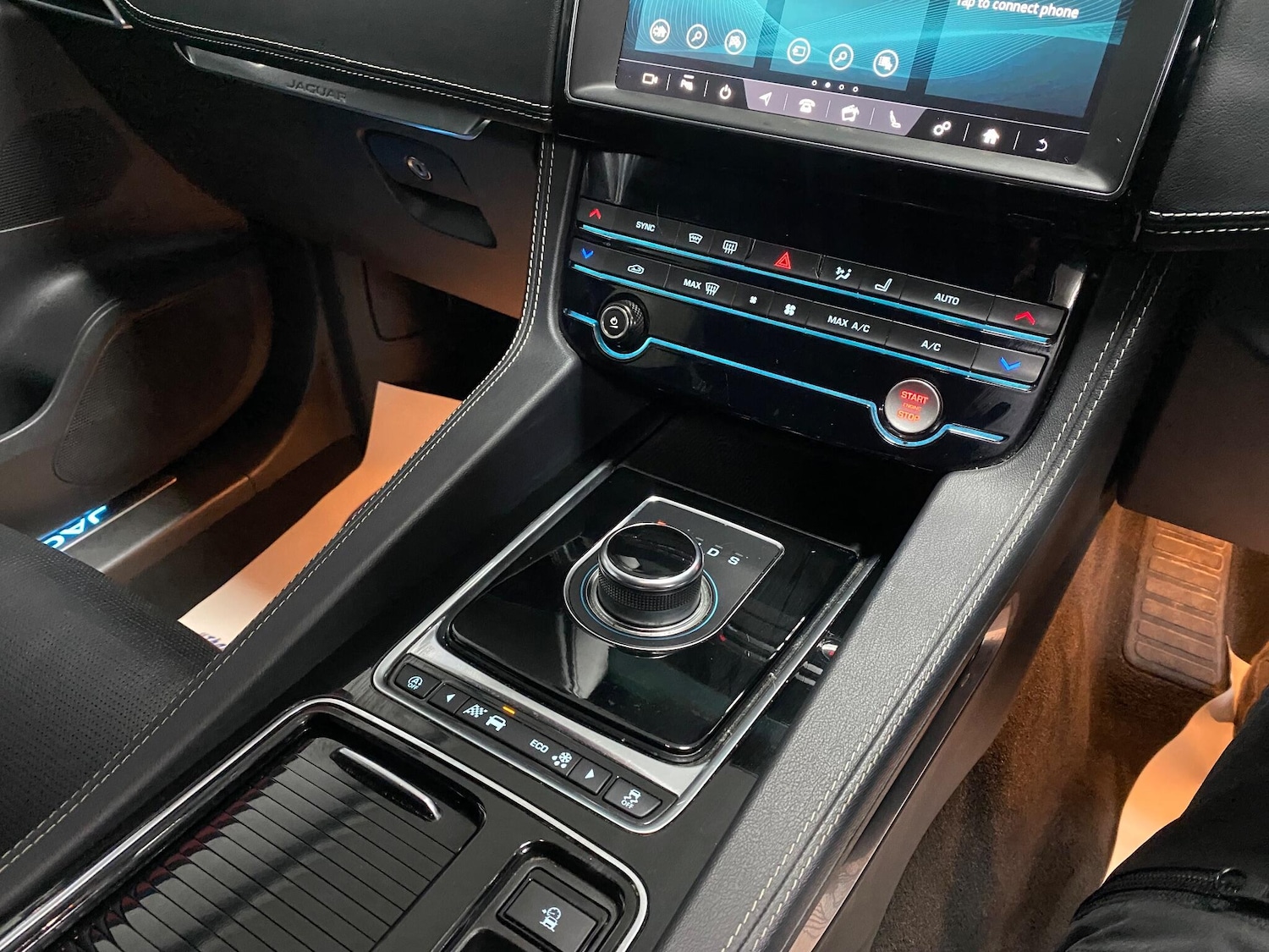 Used Jaguar F-Pace 2018 for sale - 76964403: Photo 55