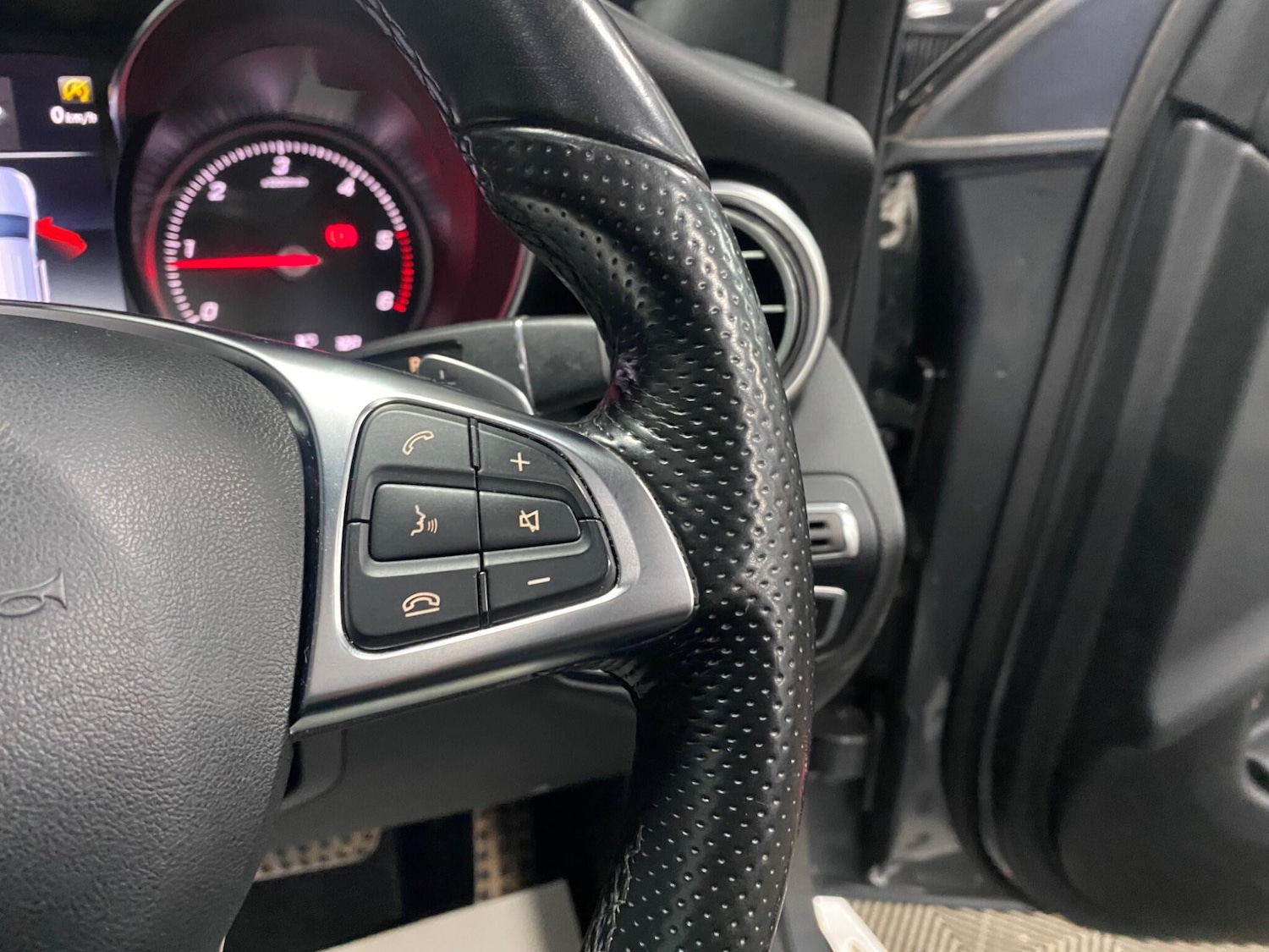 Used Mercedes-Benz GLC for sale - 77683773: Photo 44