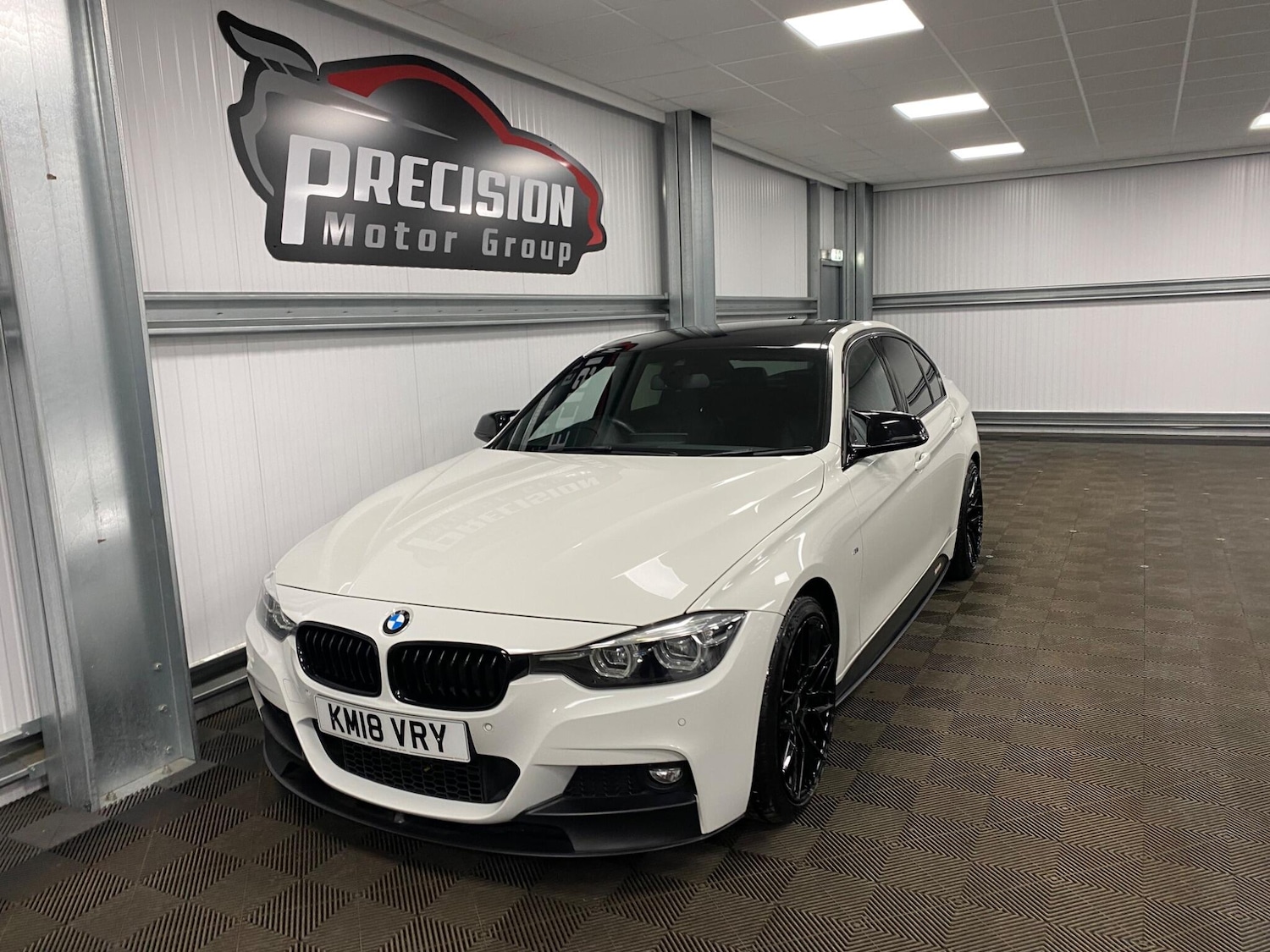Used BMW 3 Series 2018 for sale - 76361393: Photo 11