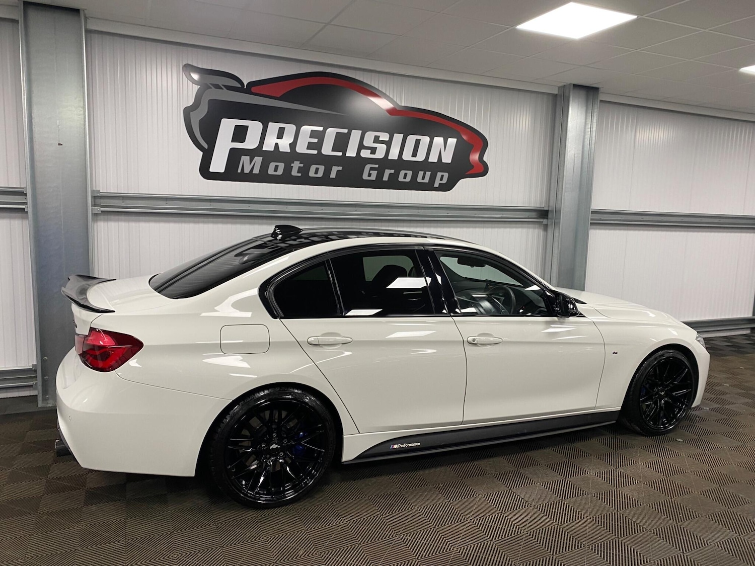 Used BMW 3 Series 2018 for sale - 76361393: Photo 31