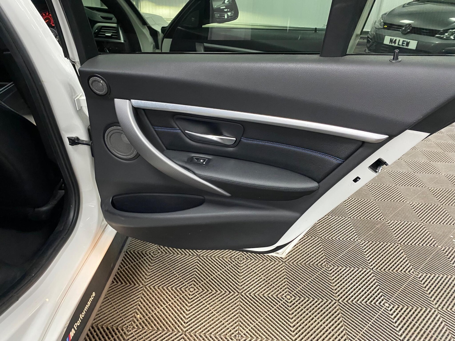 Used BMW 3 Series 2018 for sale - 76361393: Photo 50