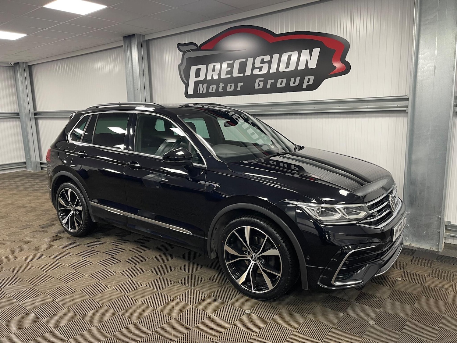 Used Volkswagen Tiguan 2020 for sale - 77925548: Photo 3