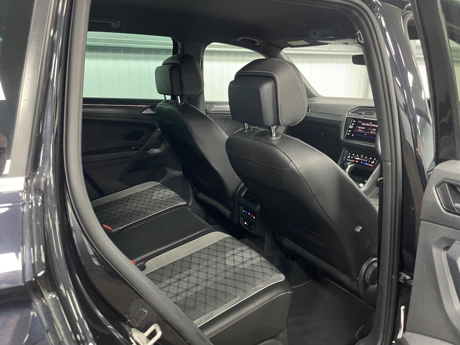 Used Volkswagen Tiguan 2020 for sale - 77925548: Photo 45