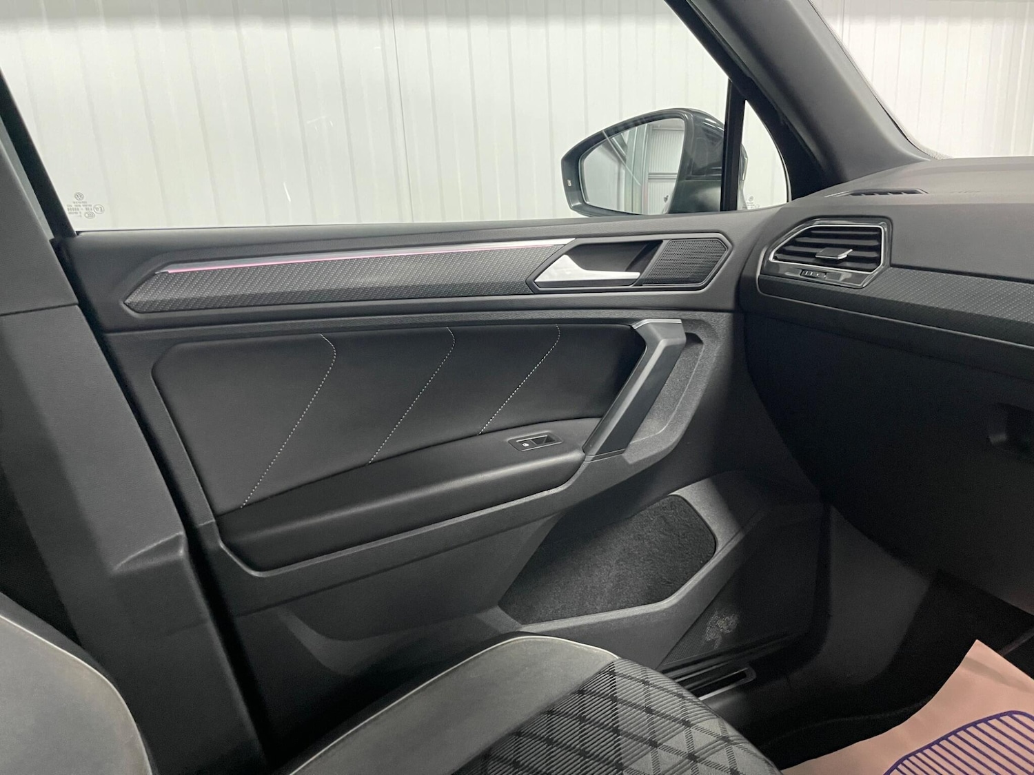 Used Volkswagen Tiguan 2020 for sale - 77925548: Photo 48