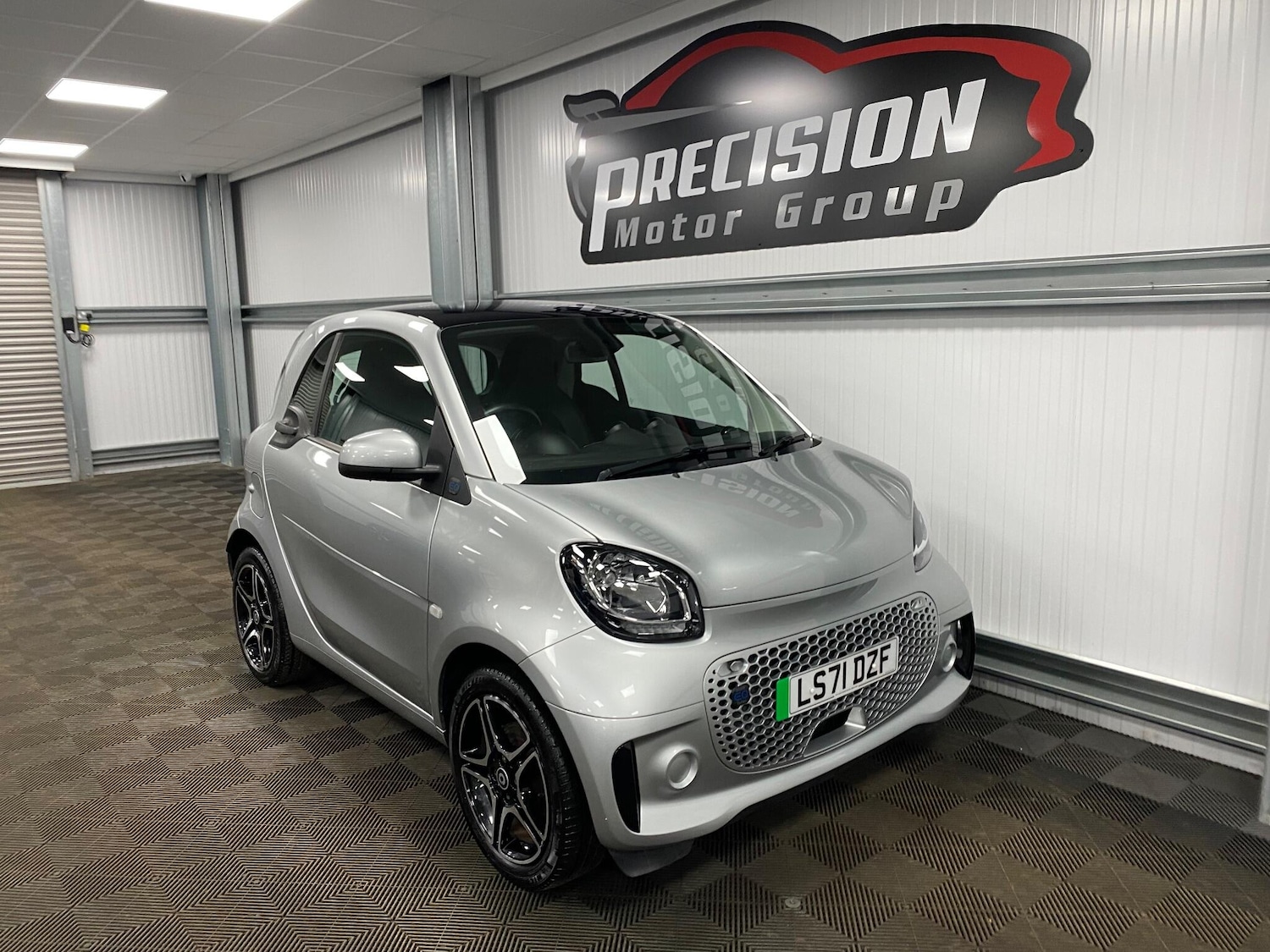 Used smart fortwo 2021 for sale - 76512707: Photo 1