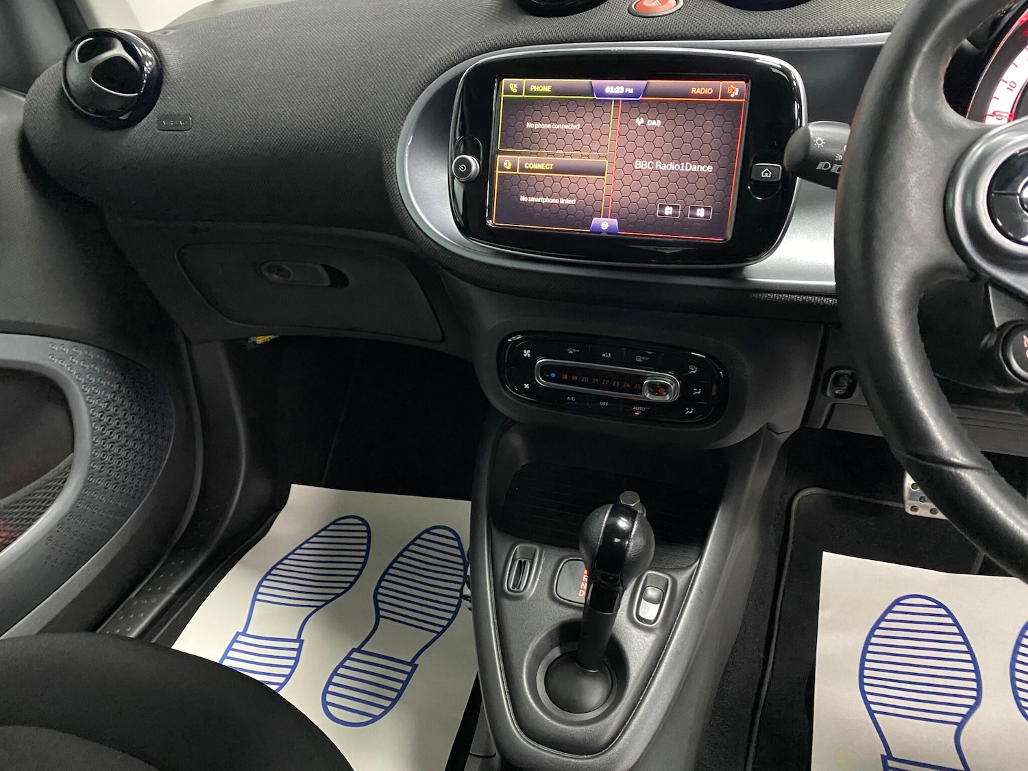 Used smart fortwo 2021 for sale - 76512707: Photo 32