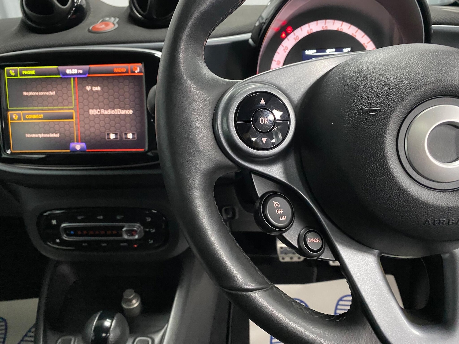 Used smart fortwo 2021 for sale - 76512707: Photo 33