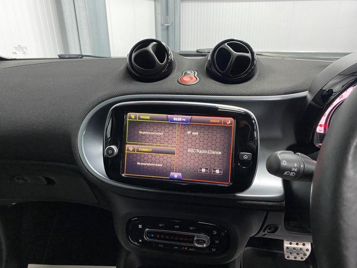 Used smart fortwo 2021 for sale - 76512707: Photo 35