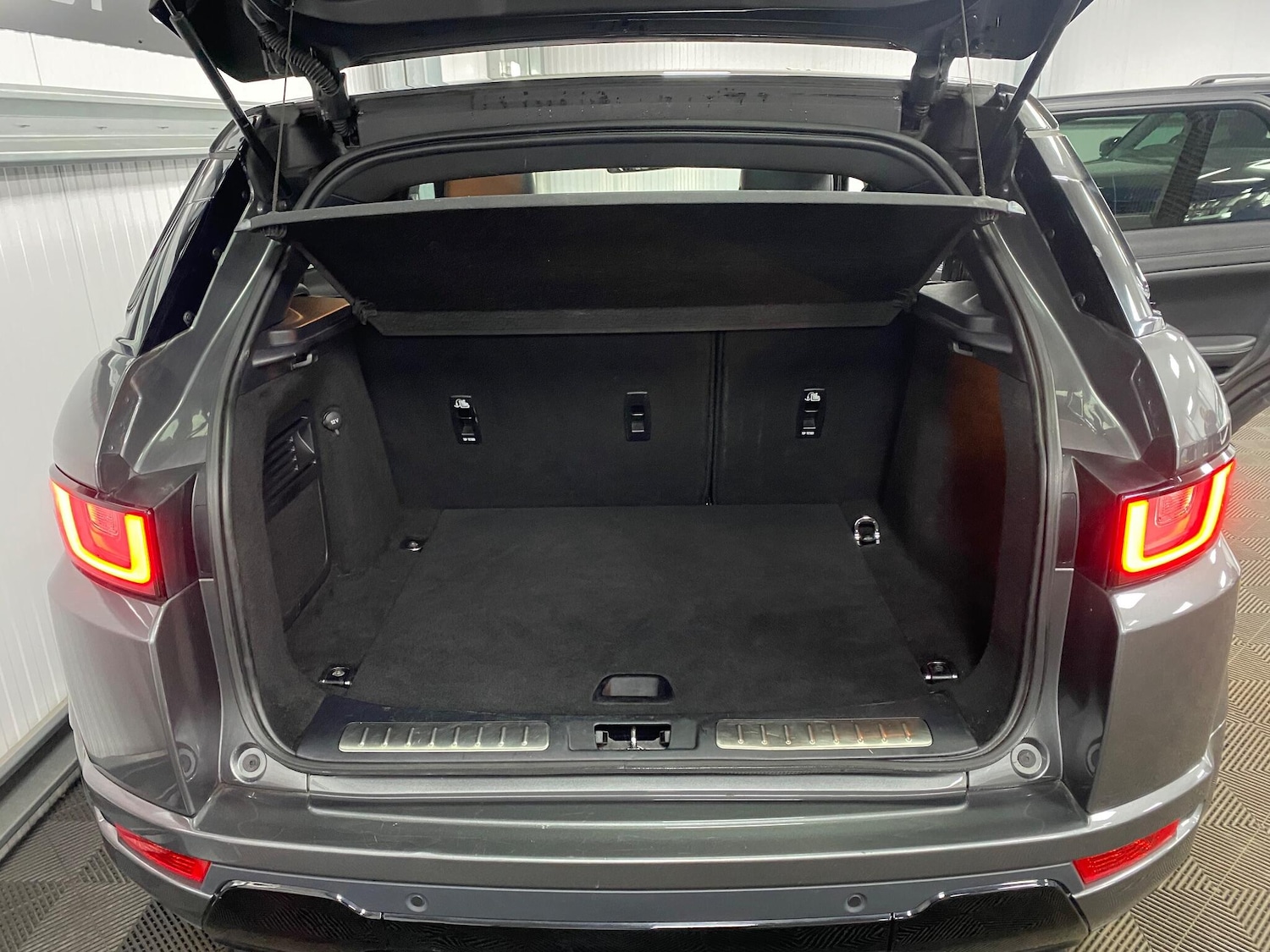 Used Land Rover Range Rover Evoque 2018 for sale - 76667276: Photo 52