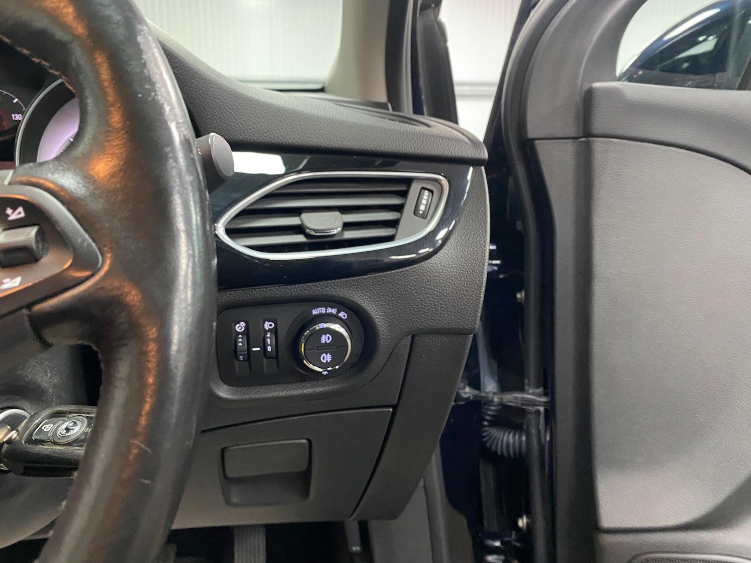 Used Vauxhall Astra 2018 for sale - 77091264: Photo 38