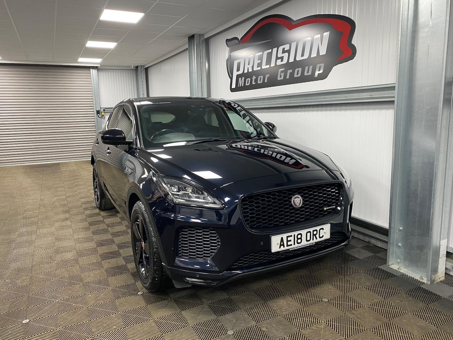 Used Jaguar E-Pace 2018 for sale - 77120247: Photo 2