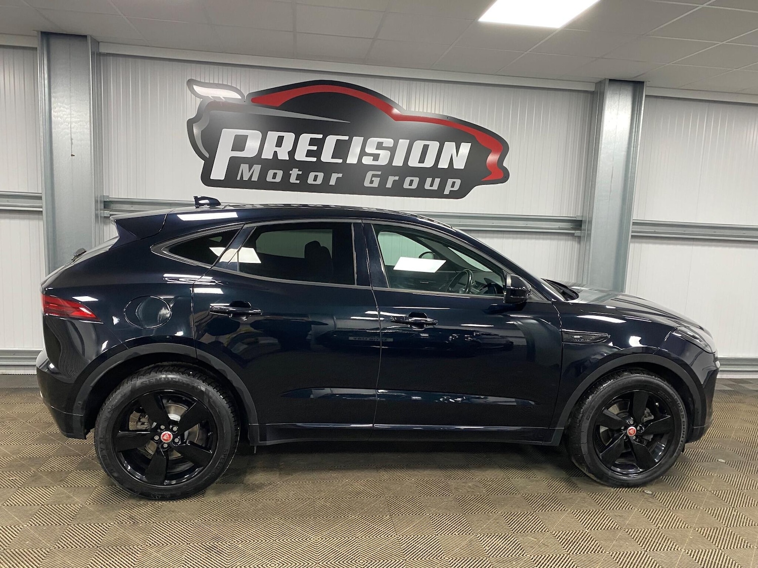Used Jaguar E-Pace 2018 for sale - 77120247: Photo 28