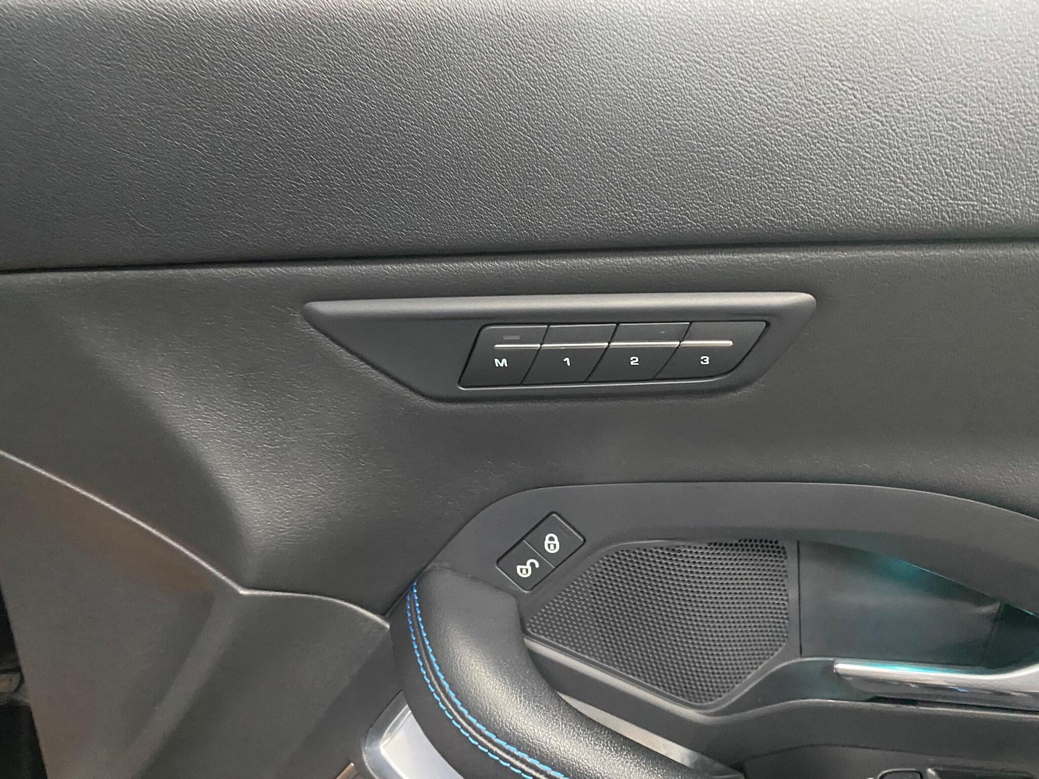 Used Jaguar E-Pace 2018 for sale - 77120247: Photo 45