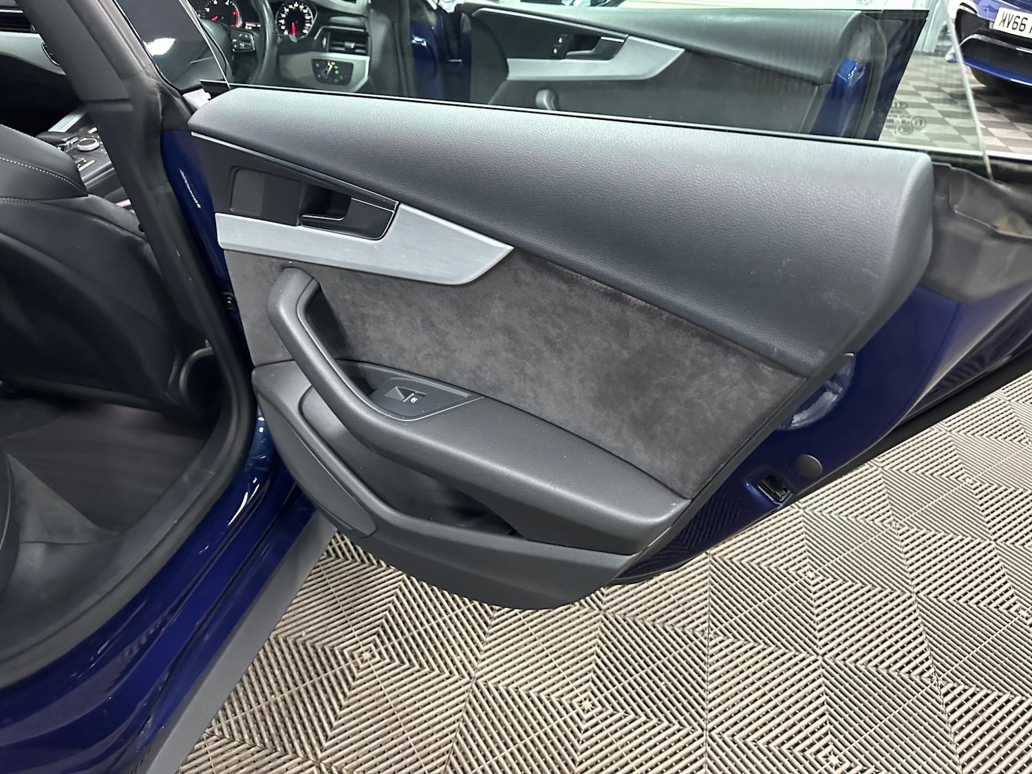 Used Audi A5 2018 for sale - 76123102: Photo 38