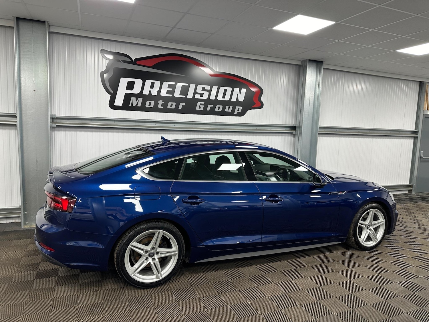 Used Audi A5 2018 for sale - 76123102: Photo 7
