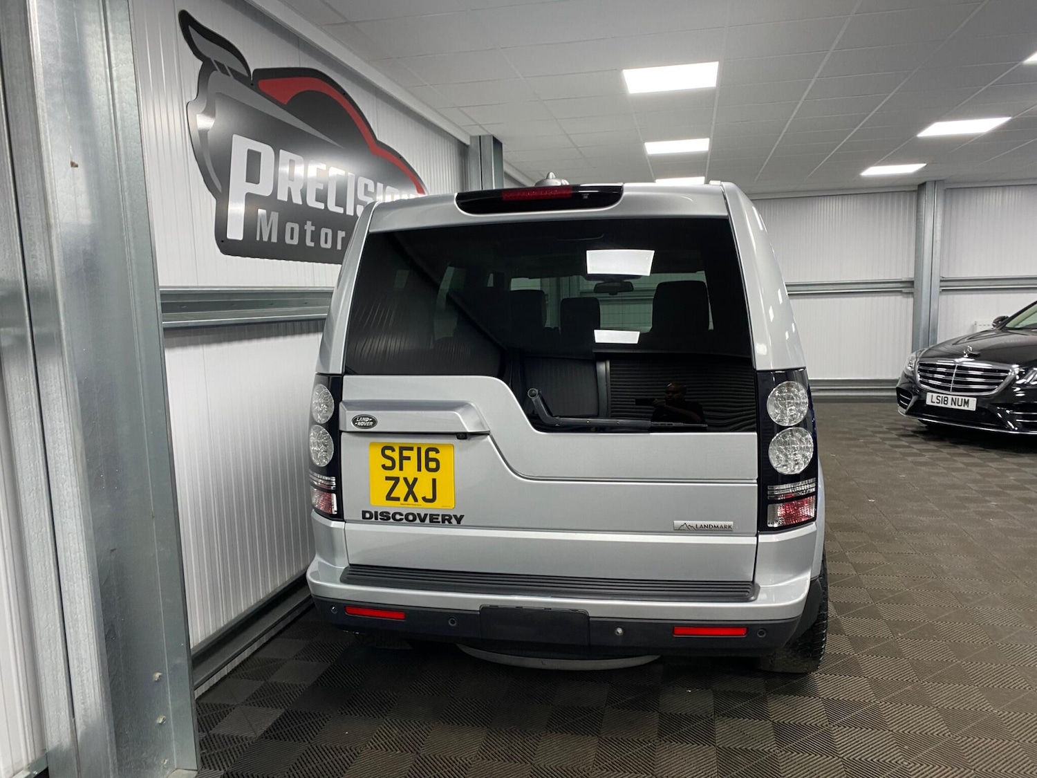 Used Land Rover Discovery 4 2016 for sale - 76021148: Photo 21