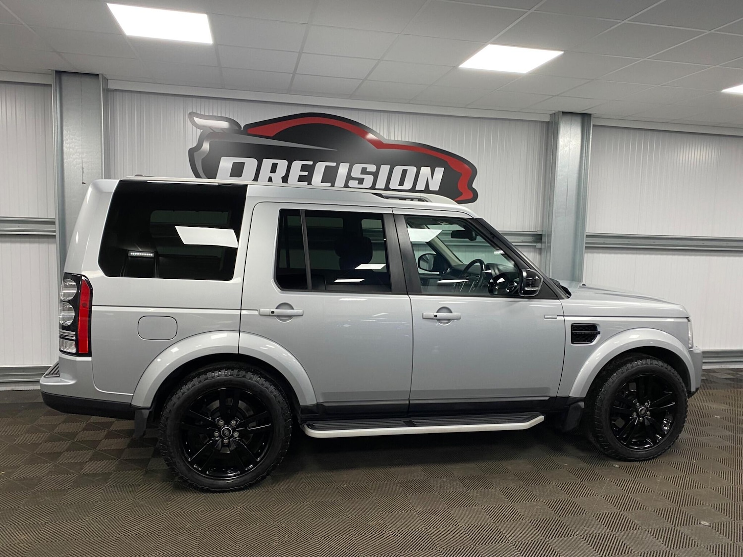 Used Land Rover Discovery 4 2016 for sale - 76021148: Photo 24