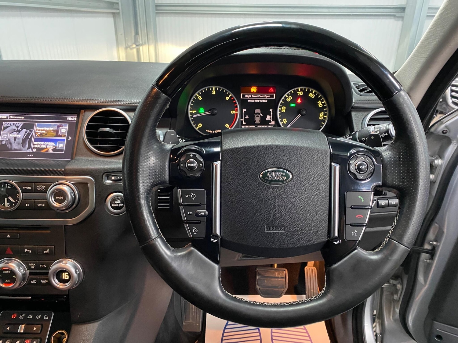 Used Land Rover Discovery 4 2016 for sale - 76021148: Photo 25