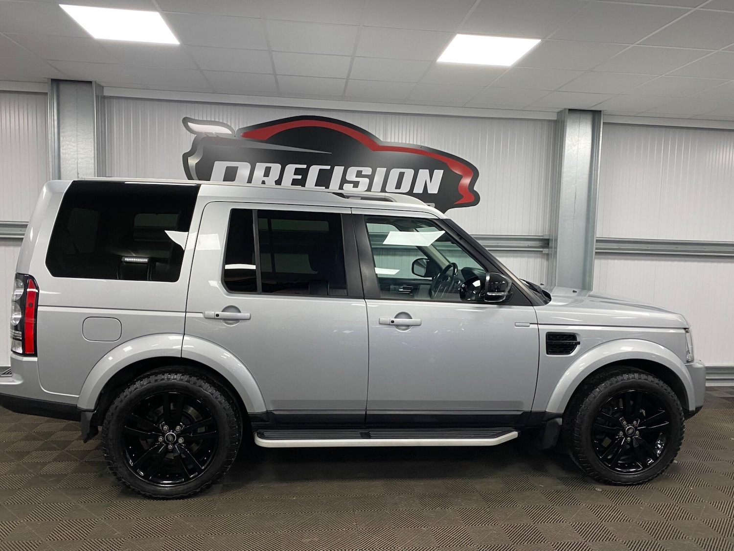 Used Land Rover Discovery 4 2016 for sale - 76021148: Photo 28