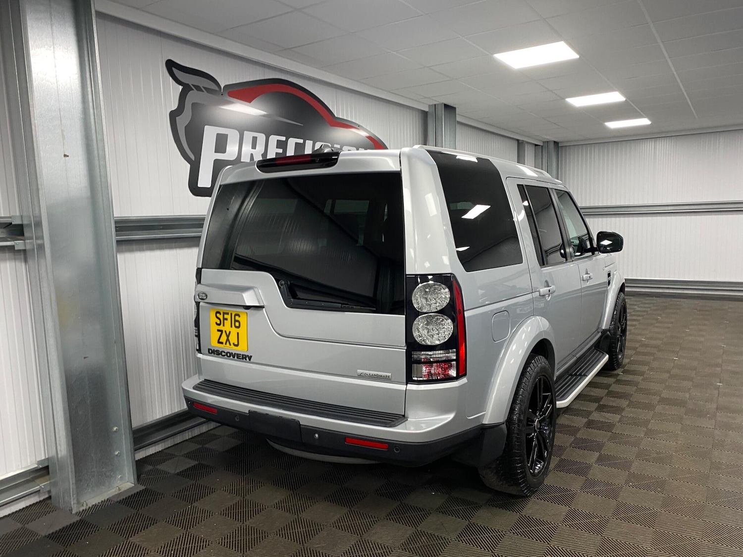 Used Land Rover Discovery 4 2016 for sale - 76021148: Photo 29