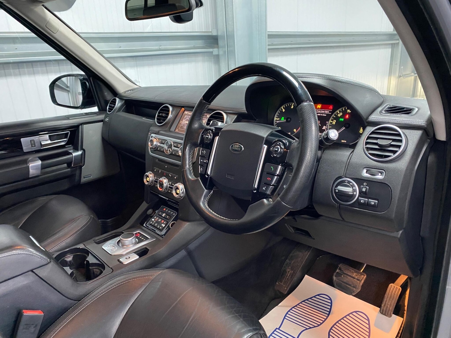 Used Land Rover Discovery 4 2016 for sale - 76021148: Photo 32