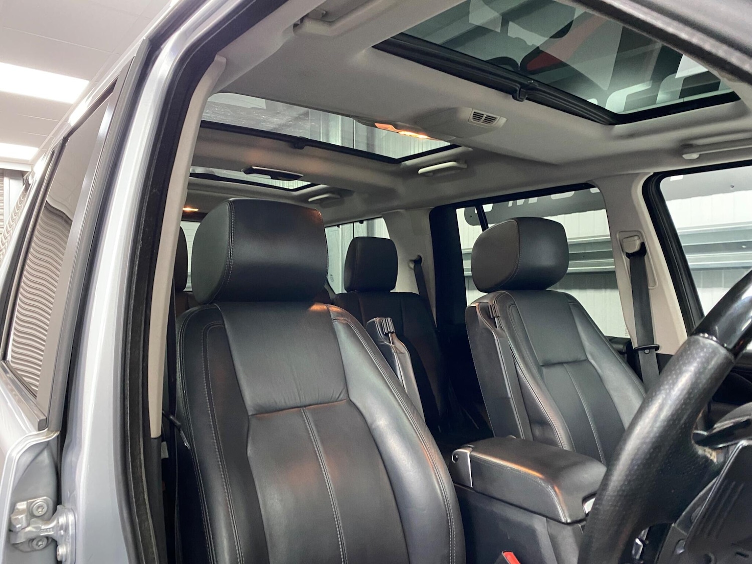 Used Land Rover Discovery 4 2016 for sale - 76021148: Photo 37