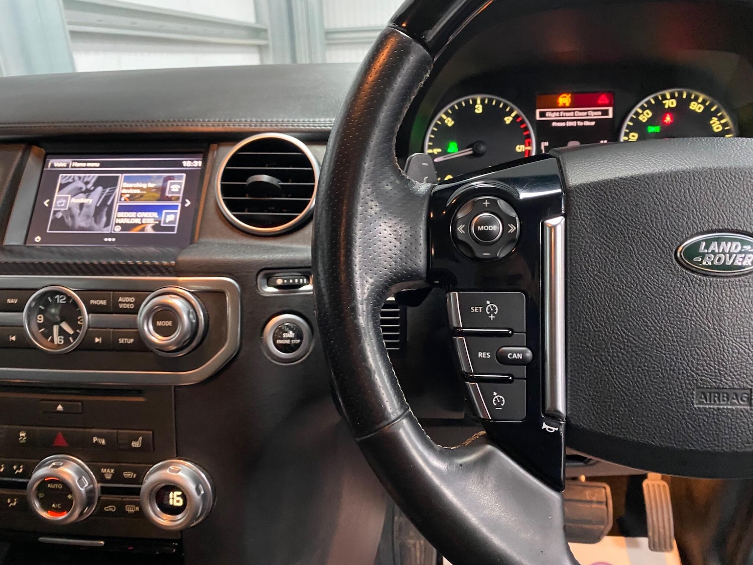 Used Land Rover Discovery 4 2016 for sale - 76021148: Photo 39