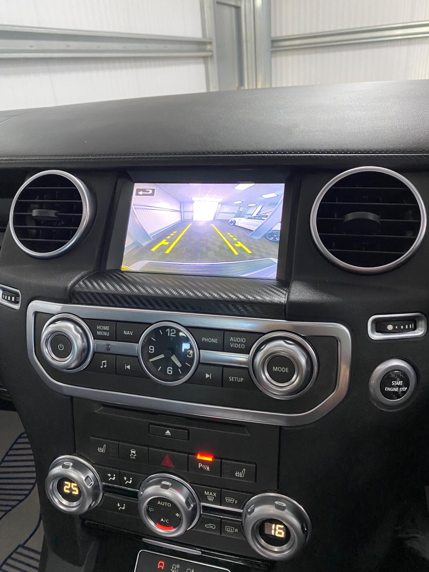 Used Land Rover Discovery 4 2016 for sale - 76021148: Photo 45