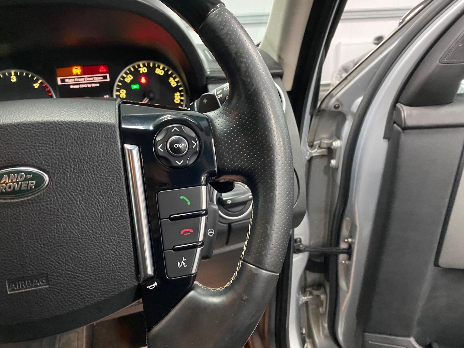 Used Land Rover Discovery 4 2016 for sale - 76021148: Photo 51