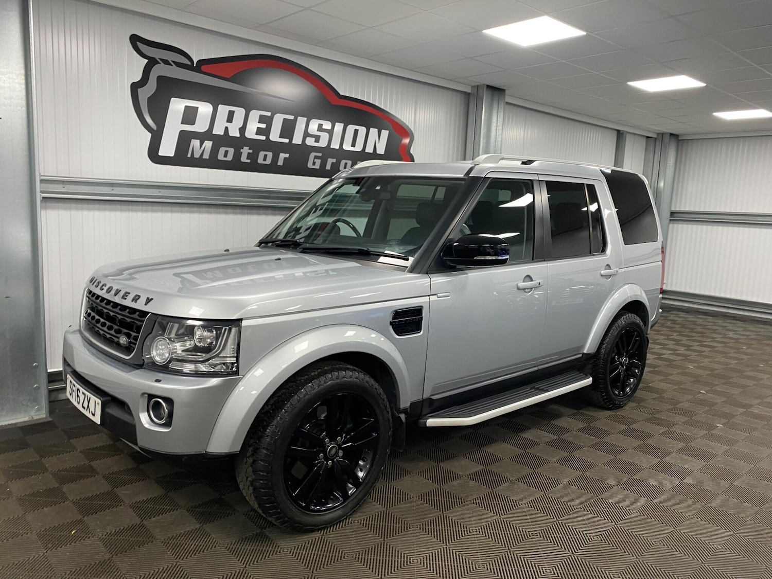 Used Land Rover Discovery 4 2016 for sale - 76021148: Photo 8