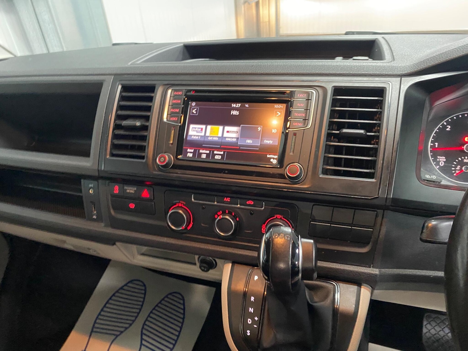 Used Volkswagen Transporter 2016 for sale - 77332014: Photo 36