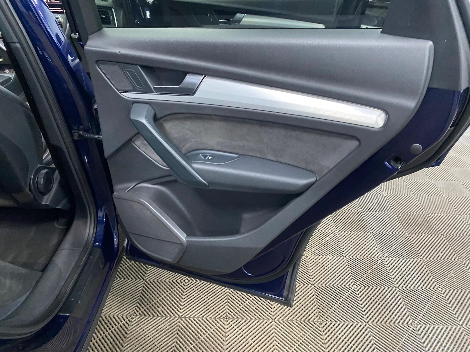 Used Audi Q5 2018 for sale - 77893006: Photo 43