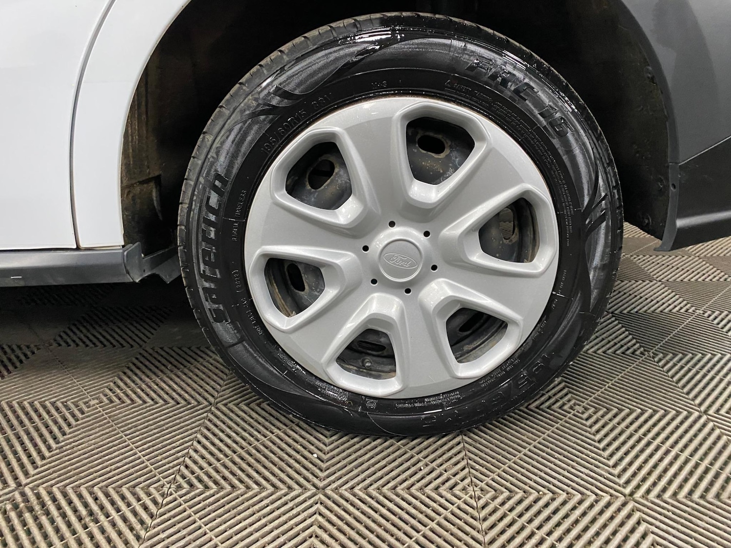 Used Ford Transit Courier 2020 for sale - 76993727: Photo 44