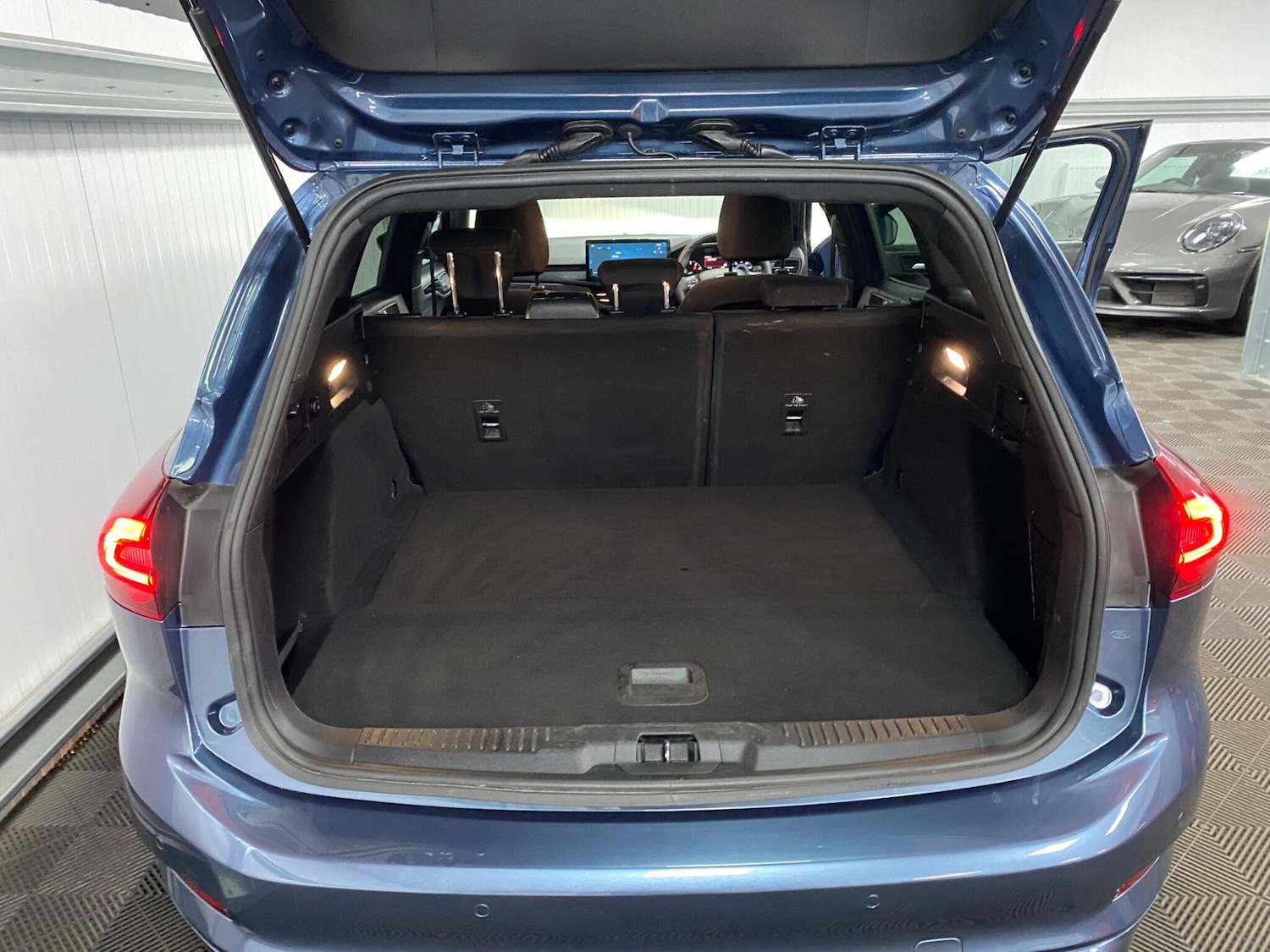 Vehicle 47