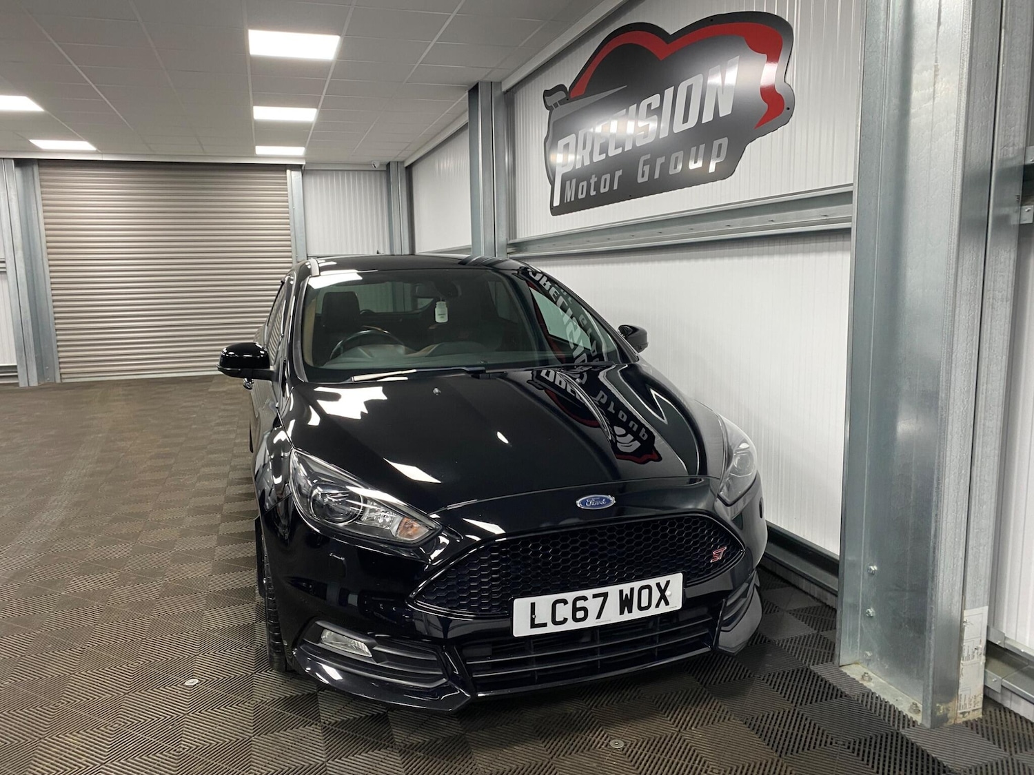 Used Ford Focus 2017 for sale - 76201272: Photo 2