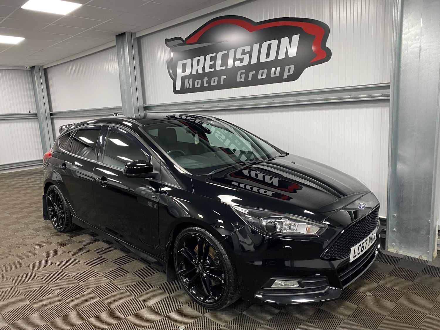 Used Ford Focus 2017 for sale - 76201272: Photo 3