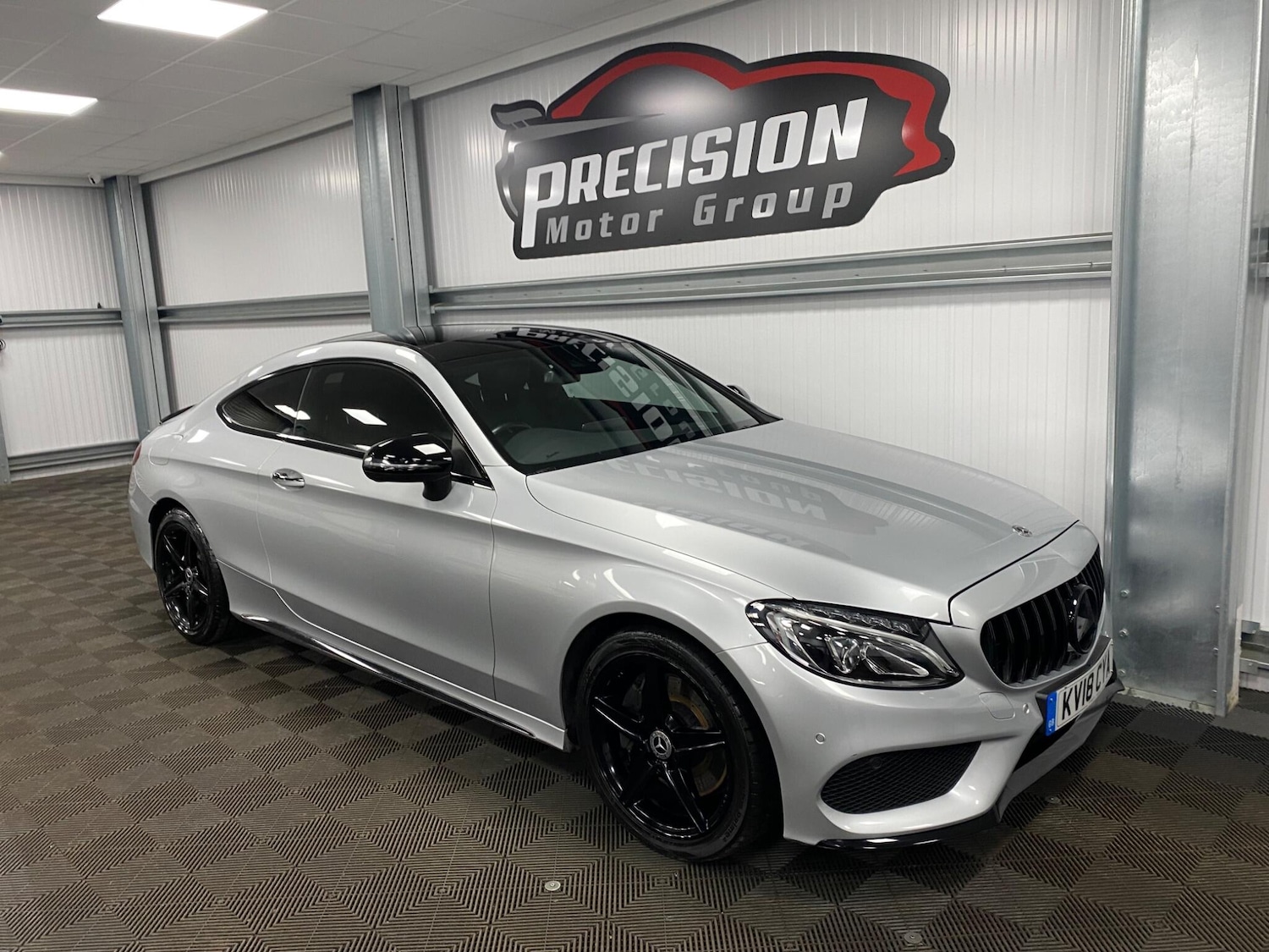 Used Mercedes-Benz C-Class 2018 for sale - 76153146: Photo 2