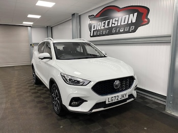 2022 (72) - 1.5 VTi-TECH Exclusive Euro 6 (s/s) 5dr