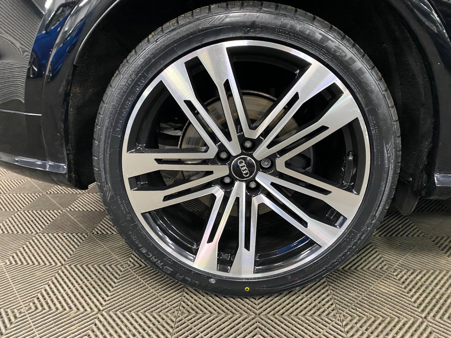 Used Audi SQ5 for sale - 76997449: Photo 53