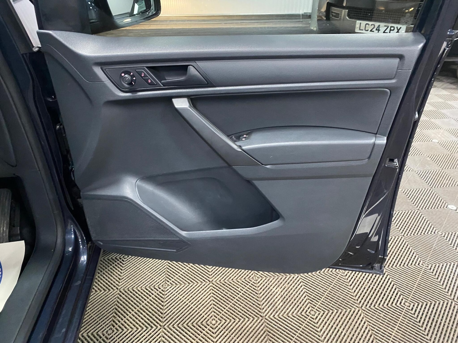 Used Volkswagen Caddy 2018 for sale - 77203877: Photo 65