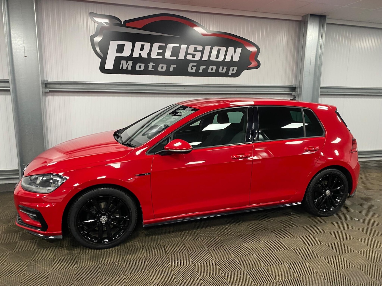 Used Volkswagen Golf 2018 for sale - 77549913: Photo 15