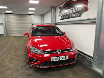 Used Volkswagen Golf 2018 for sale - 77549913: Photo