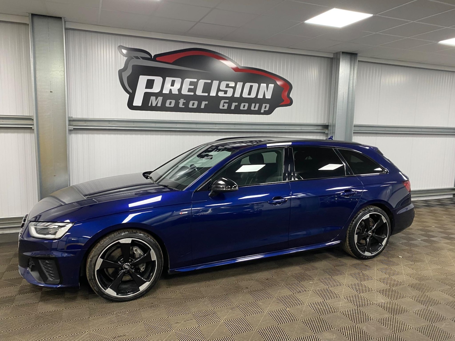 Used Audi A4 Avant for sale - 76990378: Photo 16