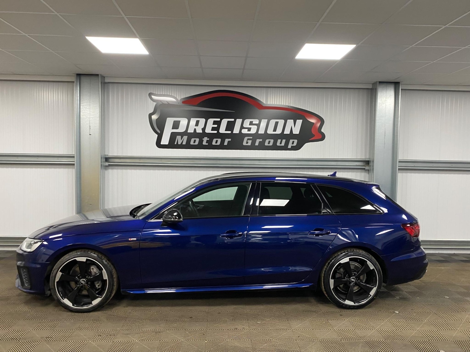 Used Audi A4 Avant 2020 for sale - 76561237: Photo 14