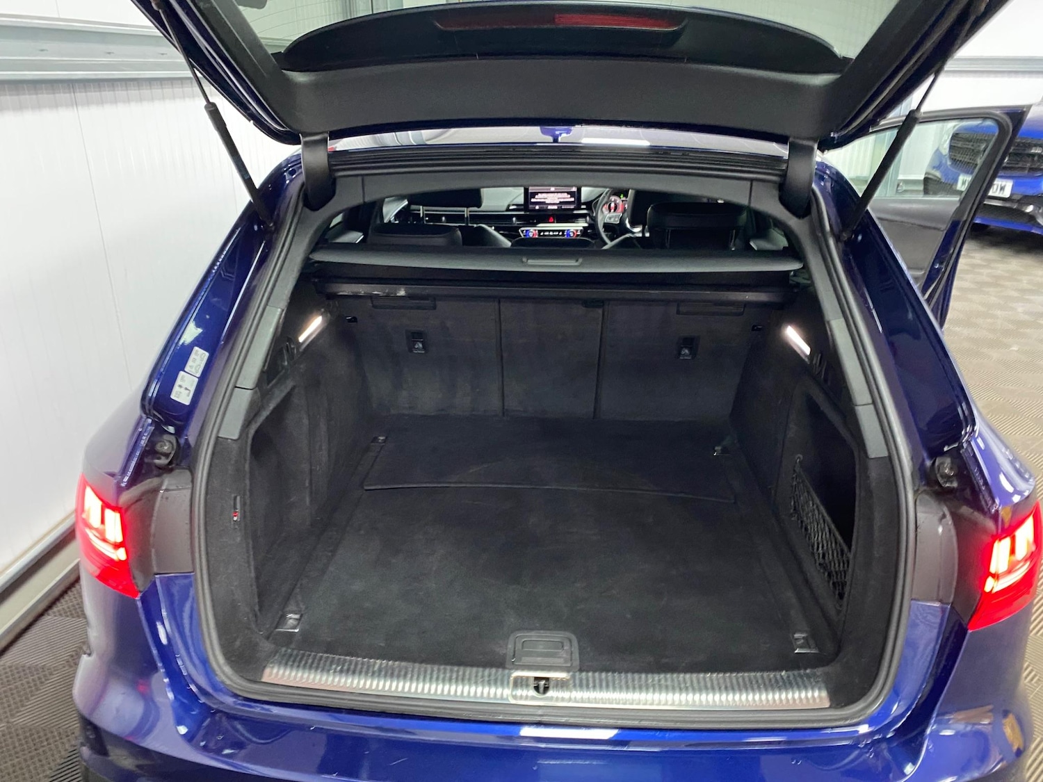 Used Audi A4 Avant 2020 for sale - 76561237: Photo 42