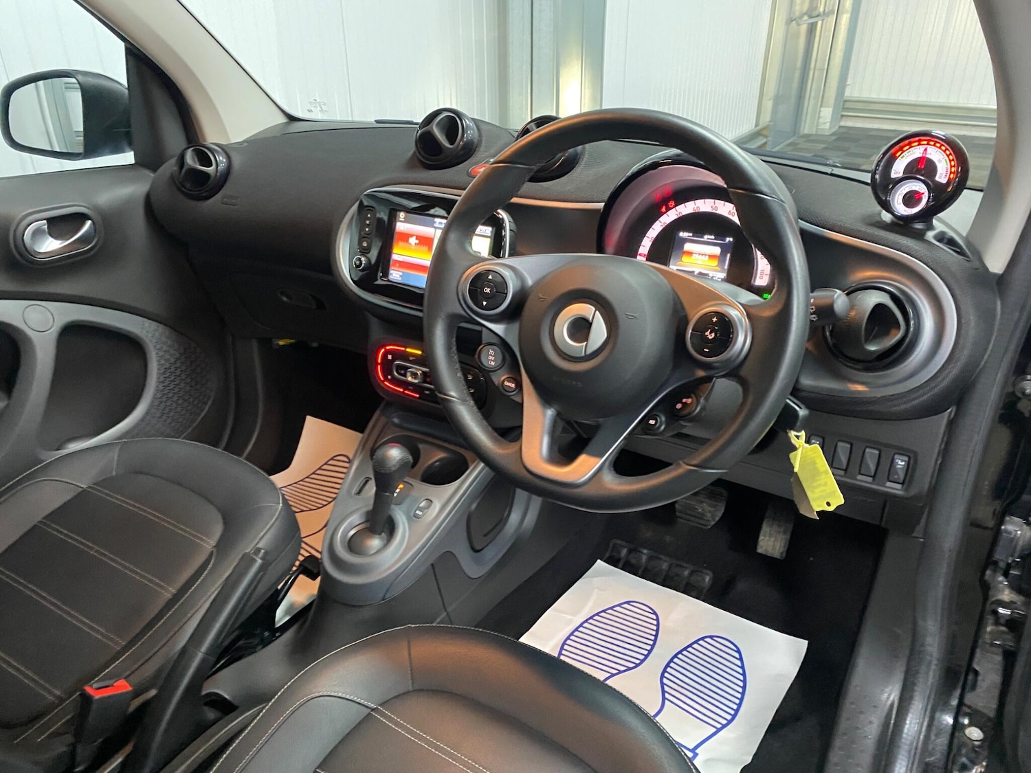 Used smart fortwo 2018 for sale - 77396644: Photo 28