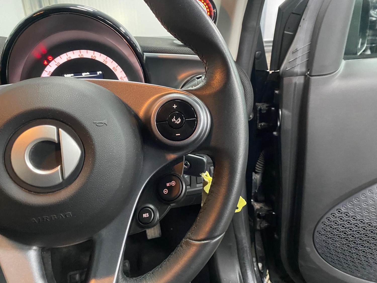 Used smart fortwo 2018 for sale - 77396644: Photo 31